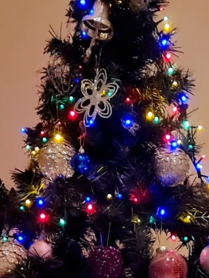 Christmas Tree (urgent Sale) - Image 4