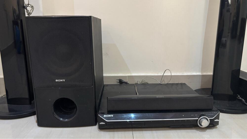 Home Theater System with DVD Player - Image 5