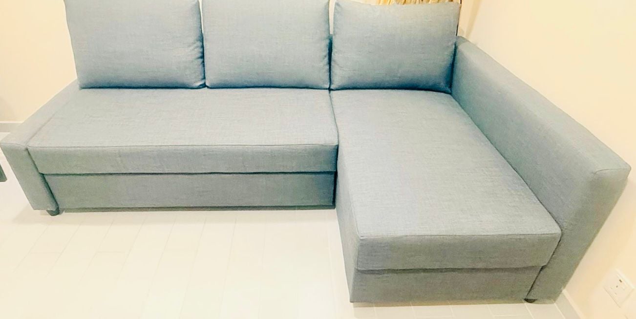 The Like New & Clean Option a modern, well-kept family couch - Image 1