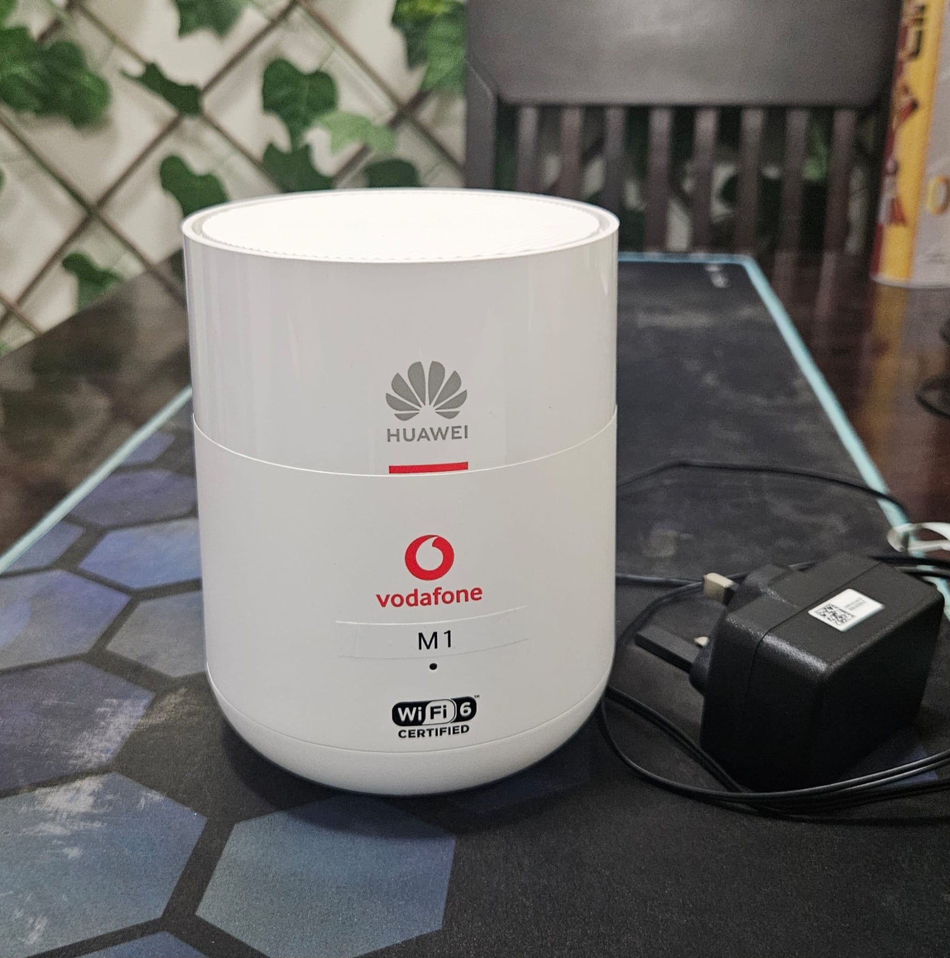 Vodafone Huawei OptiXstar K562 - Image 1