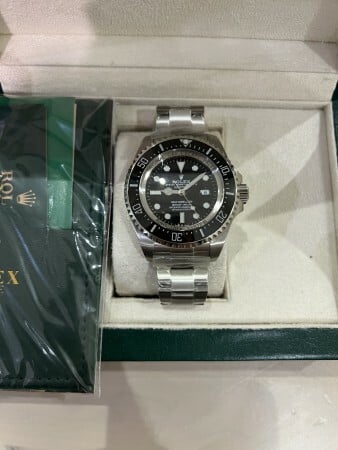 Unwanted Gift for Sale -  Watch - Image 3