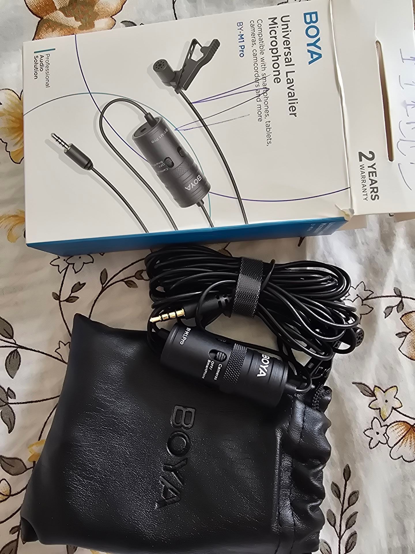 Anker Fast Charger Adapter & Boya Professional audio - Image 4