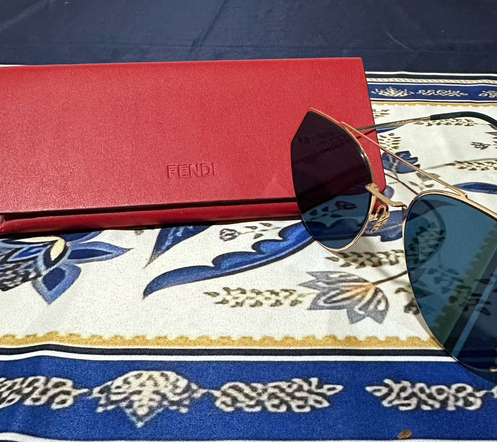 Fendi Sunglasses for men - Image 5