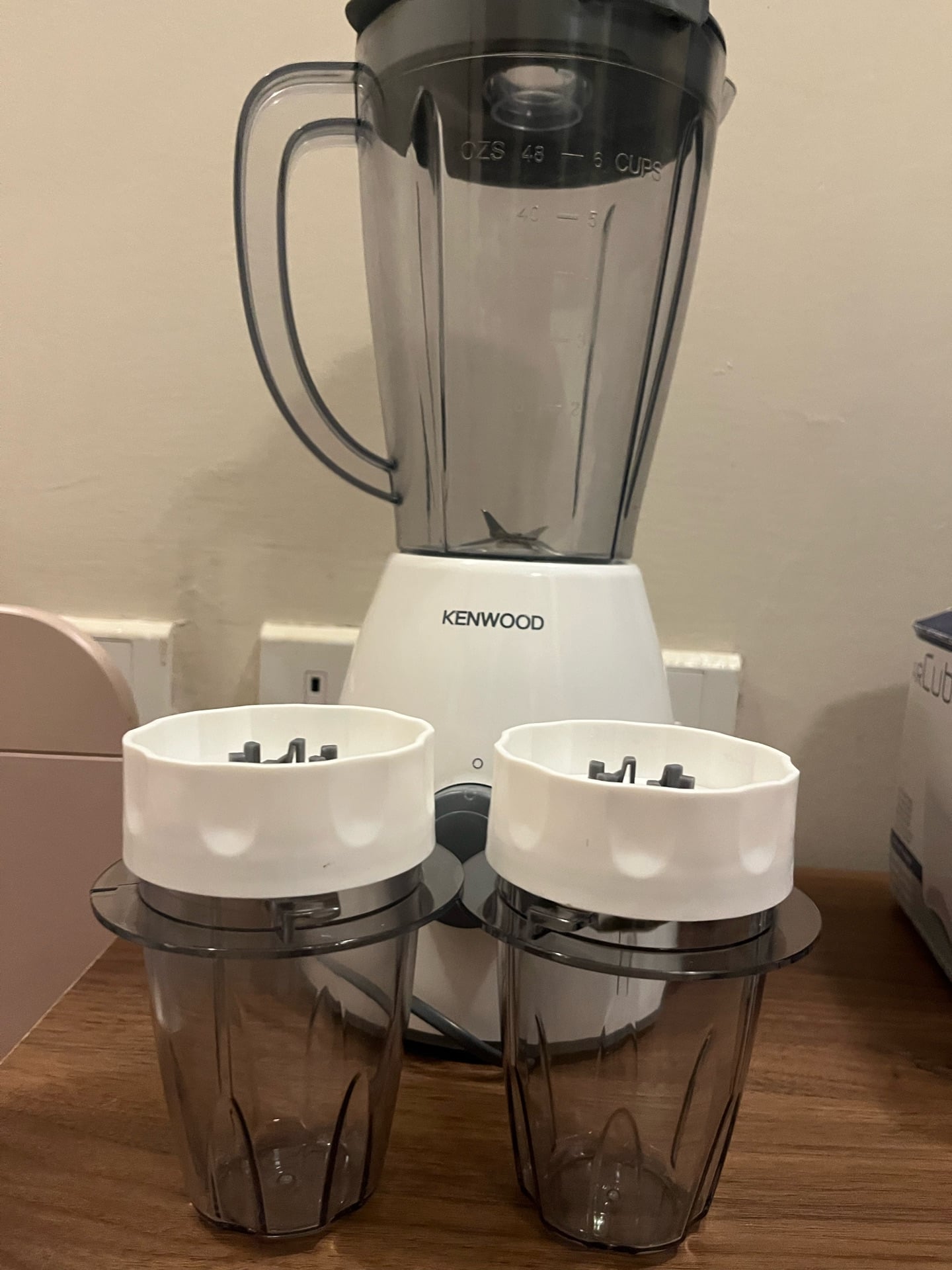 Kenwood 2 blenders and 2 grinders  - Image 5