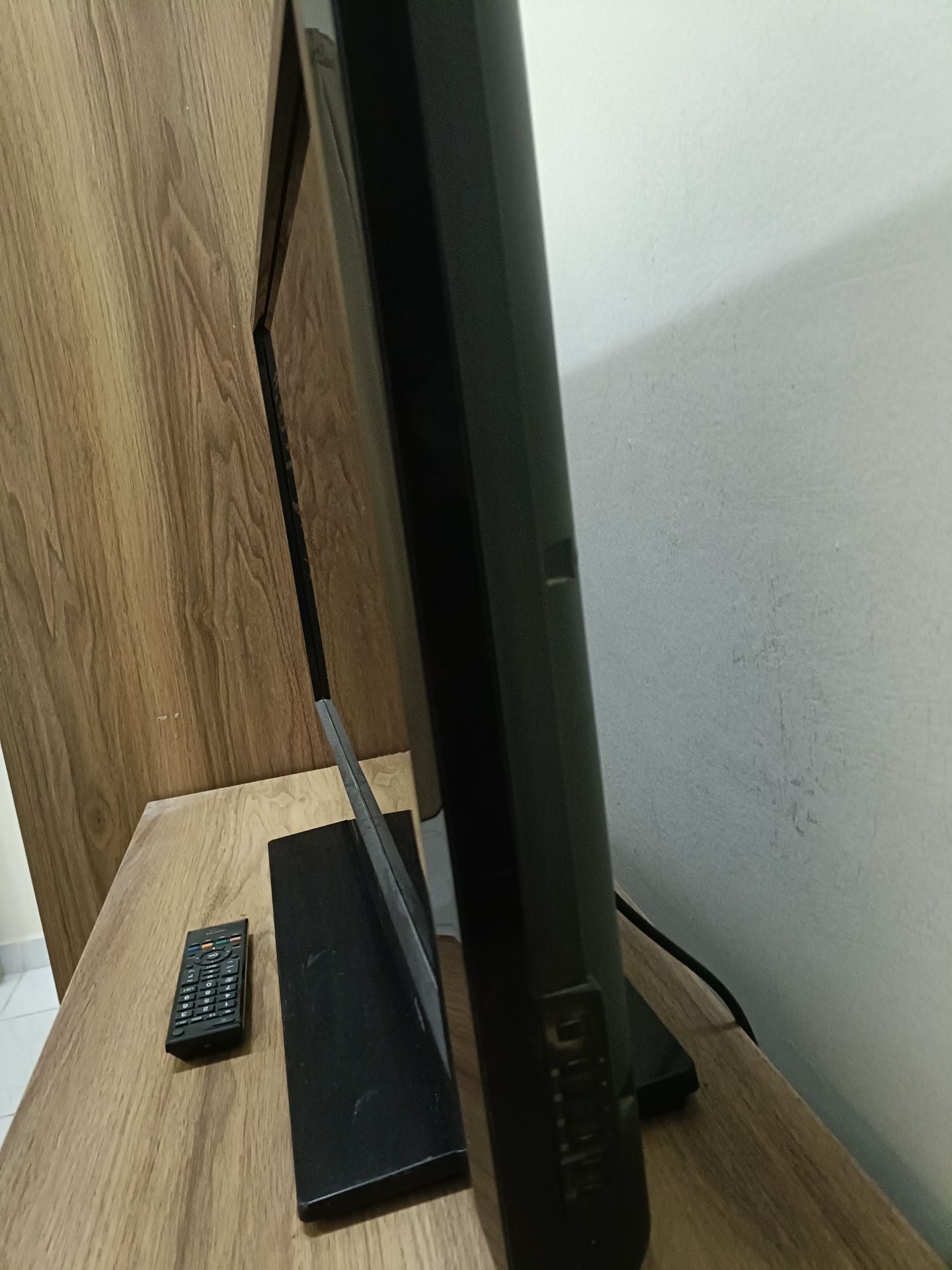 Toshiba TV for sale  - Image 2