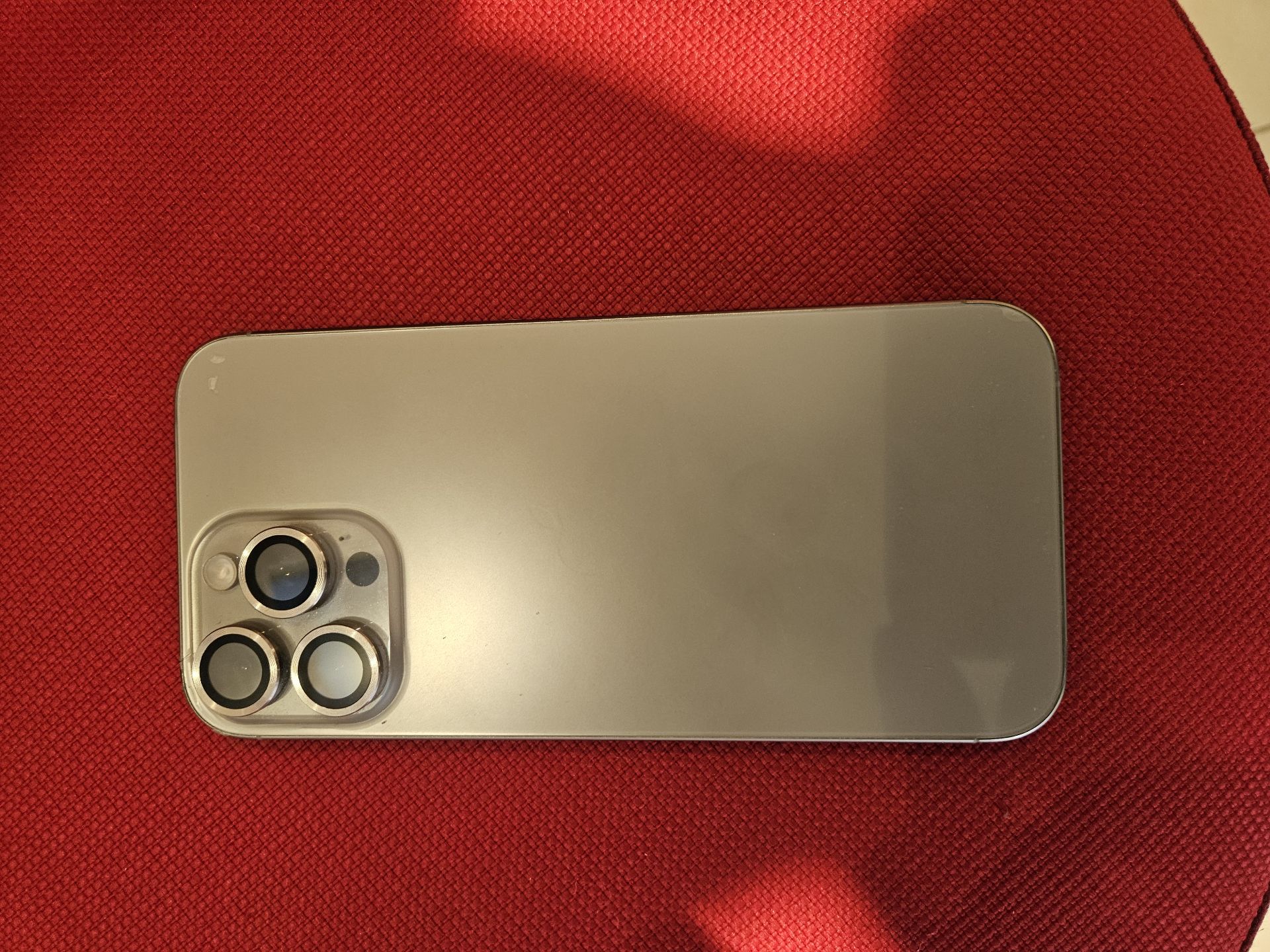 iPhone 16 Pro Max - Image 4