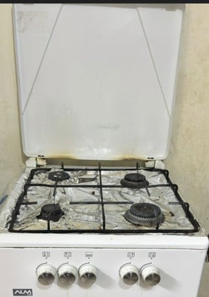 Stove with Oven For Sell | Urgent - Image 4