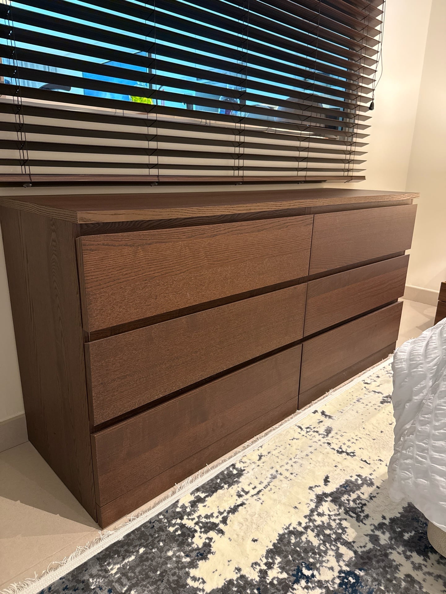 Modern Wooden Dresser Excellent Condition - Image 1