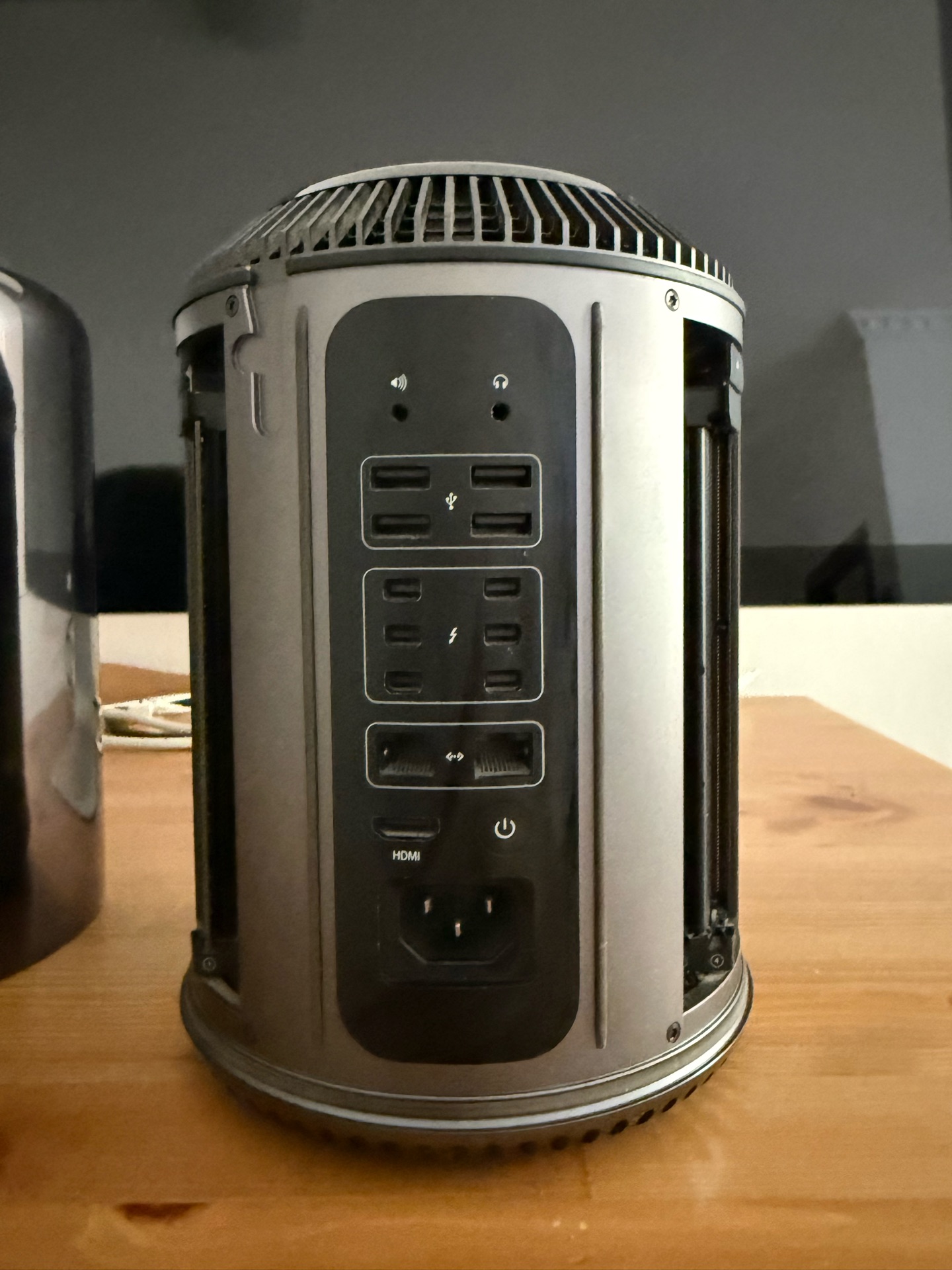 Mac Pro 2013 + Dual Monitor Setup for Sale  - Image 5