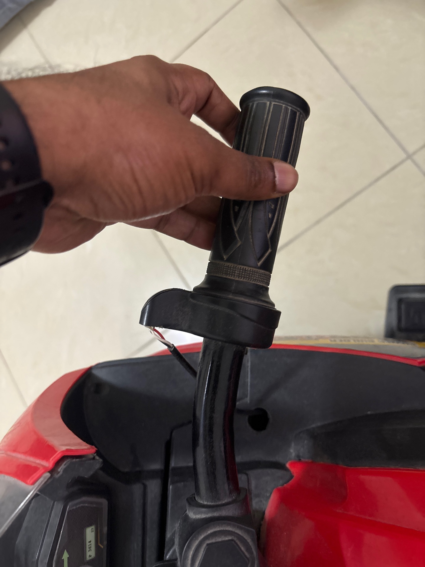 Charging bike  - Image 9