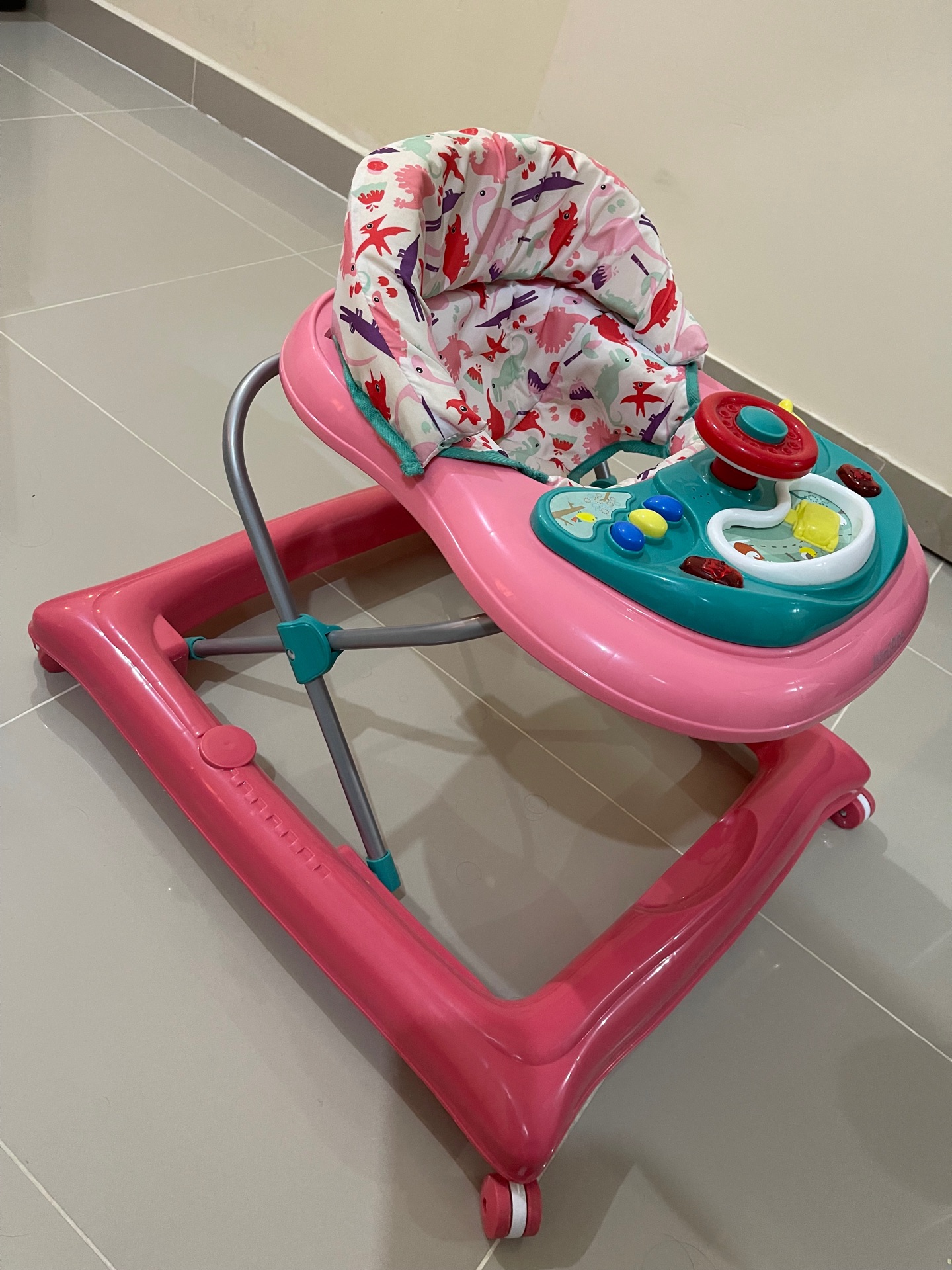 Baby walker - new condition - Image 1