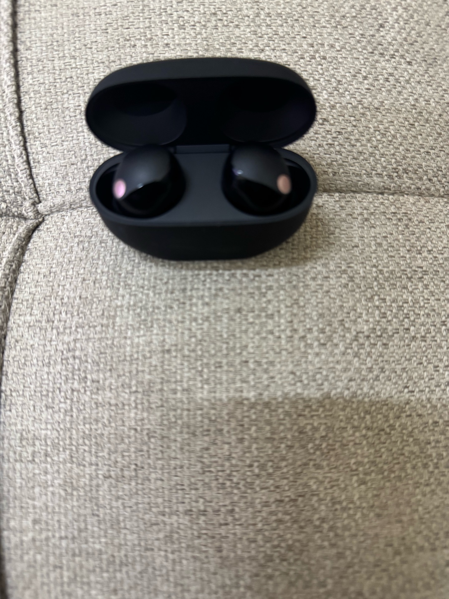 Sony xm5 in good condition - Image 1