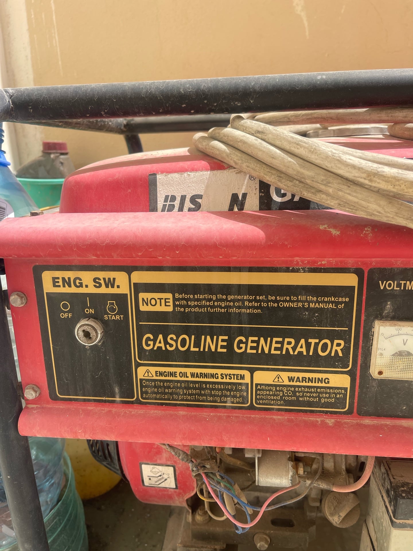 Bison gasoline generator for sale . In good condition  - Image 3