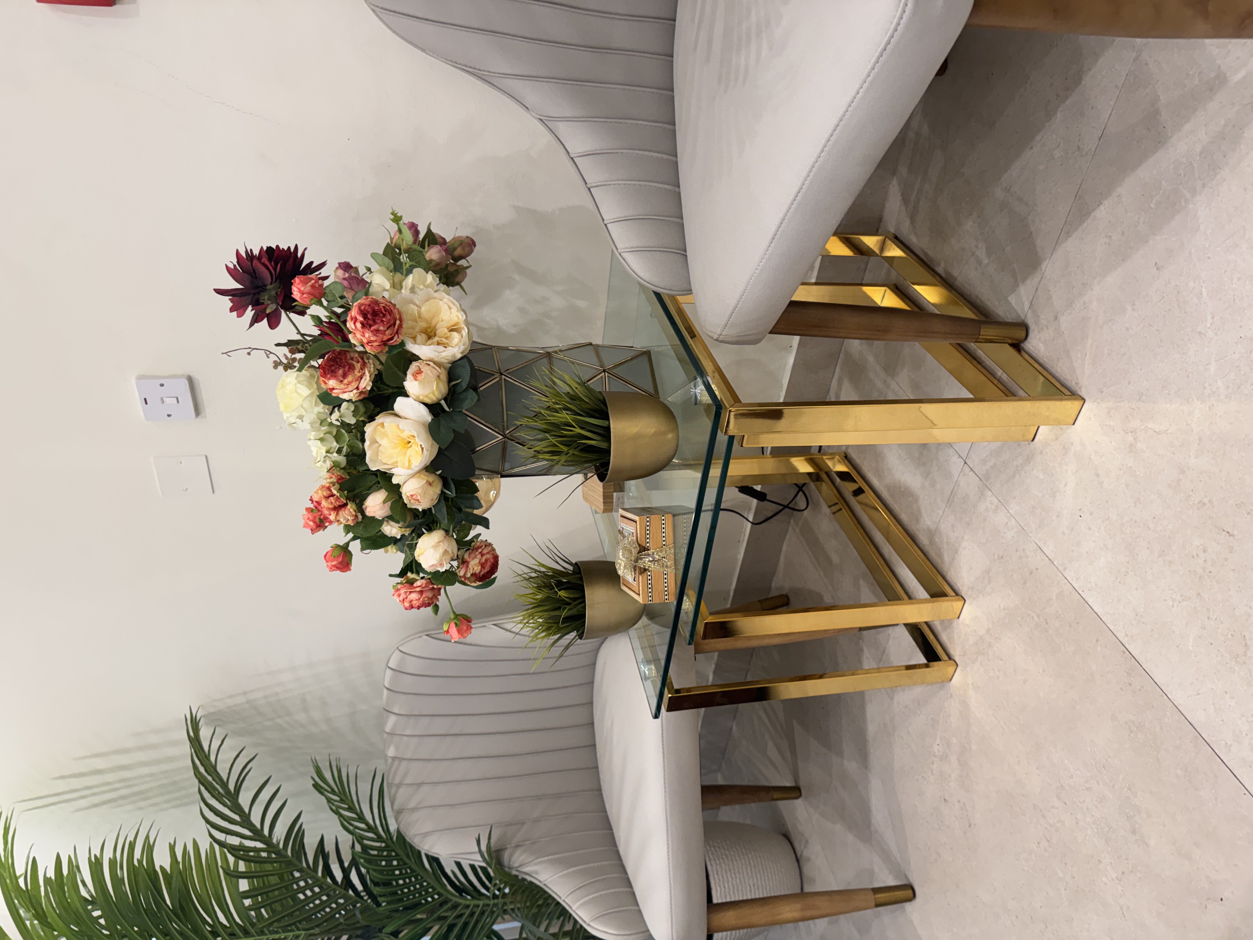 2 chairs & 2 tables  - Image 2