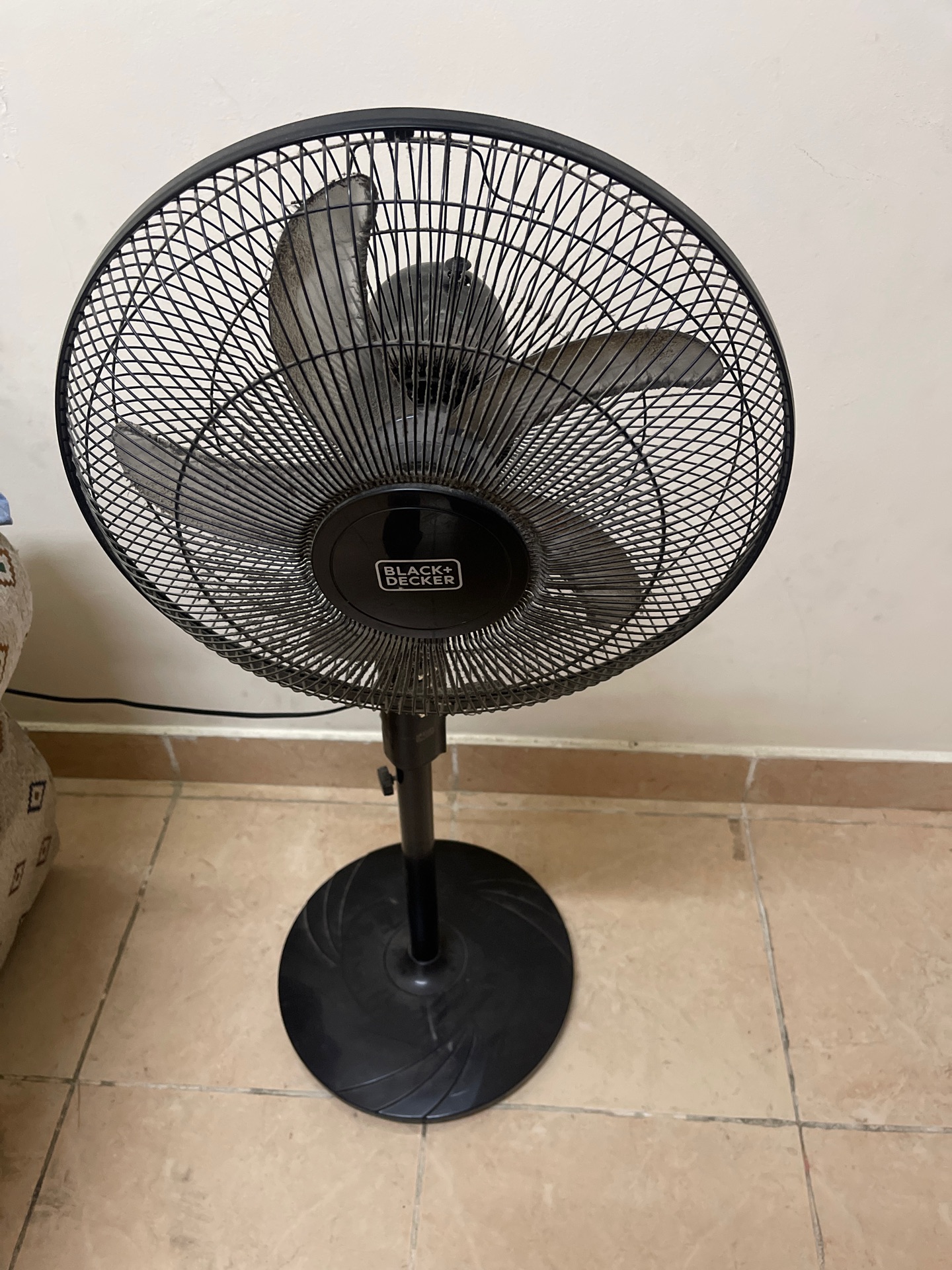 Black Decker Standing Fan - Image 2