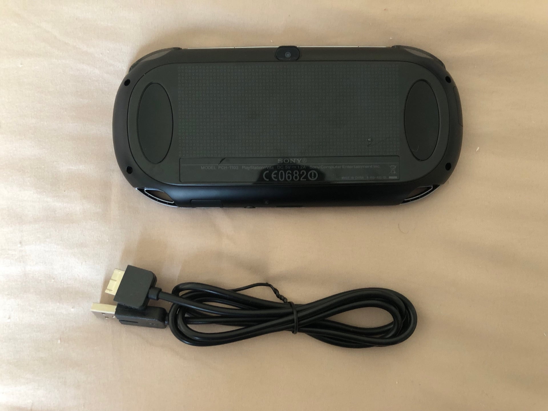ps vita with games - Image 3