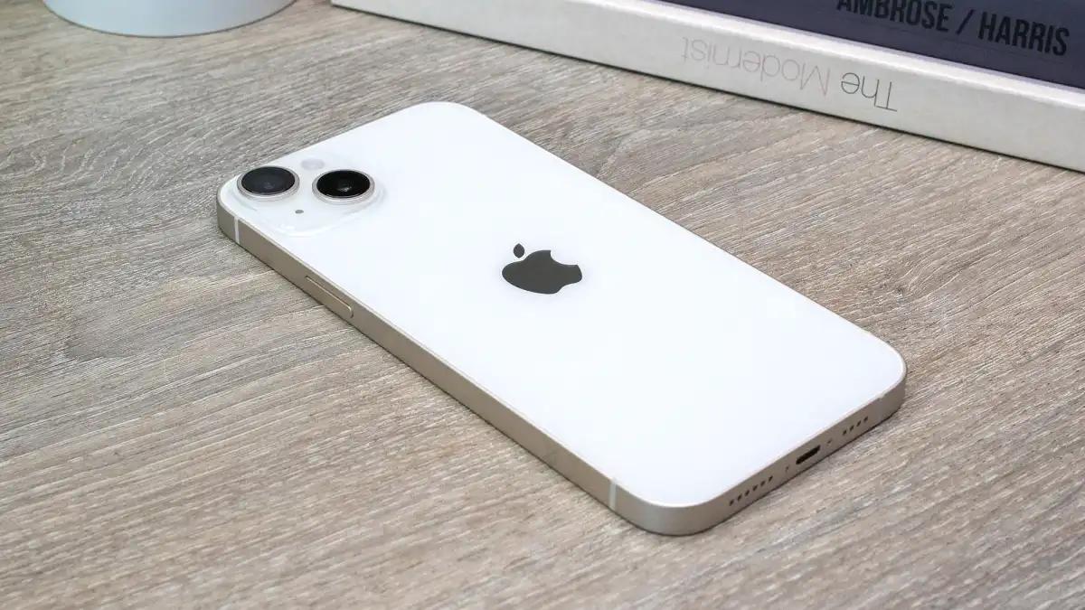 Iphone 14 plus 128 GB in top condition like new. - Image 1