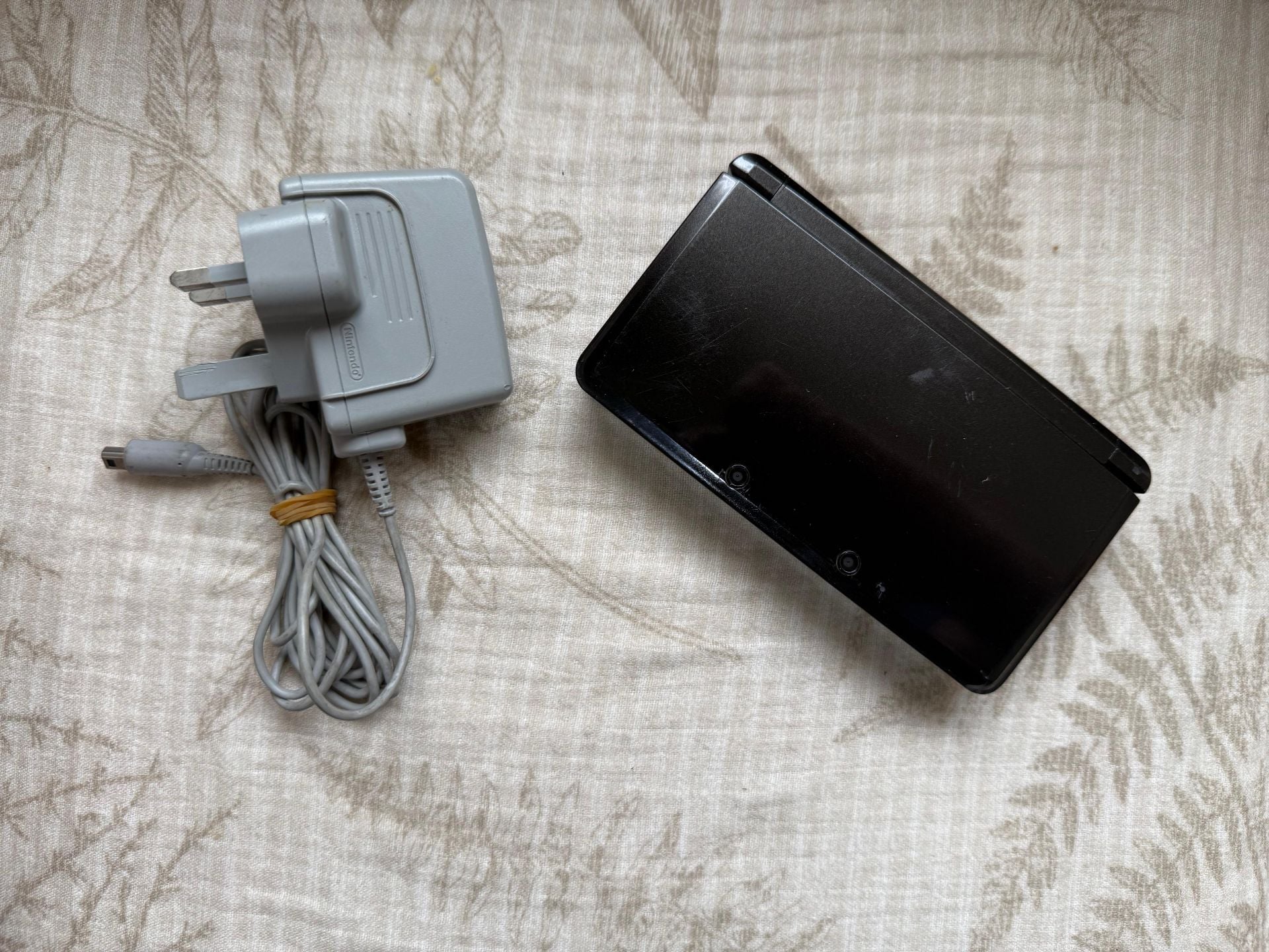 Nintendo 3ds with 35 games - Image 4