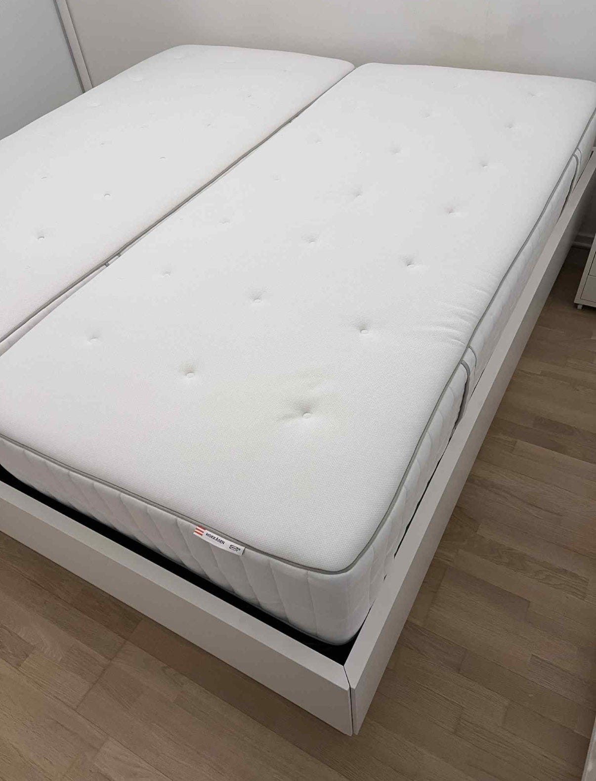 فرشة ايكيا مع الضمان / ikea mattress hokkåsen with warranty  - Image 2