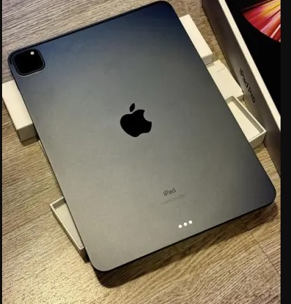 iPad  pro 11inch 2022 - Image 3