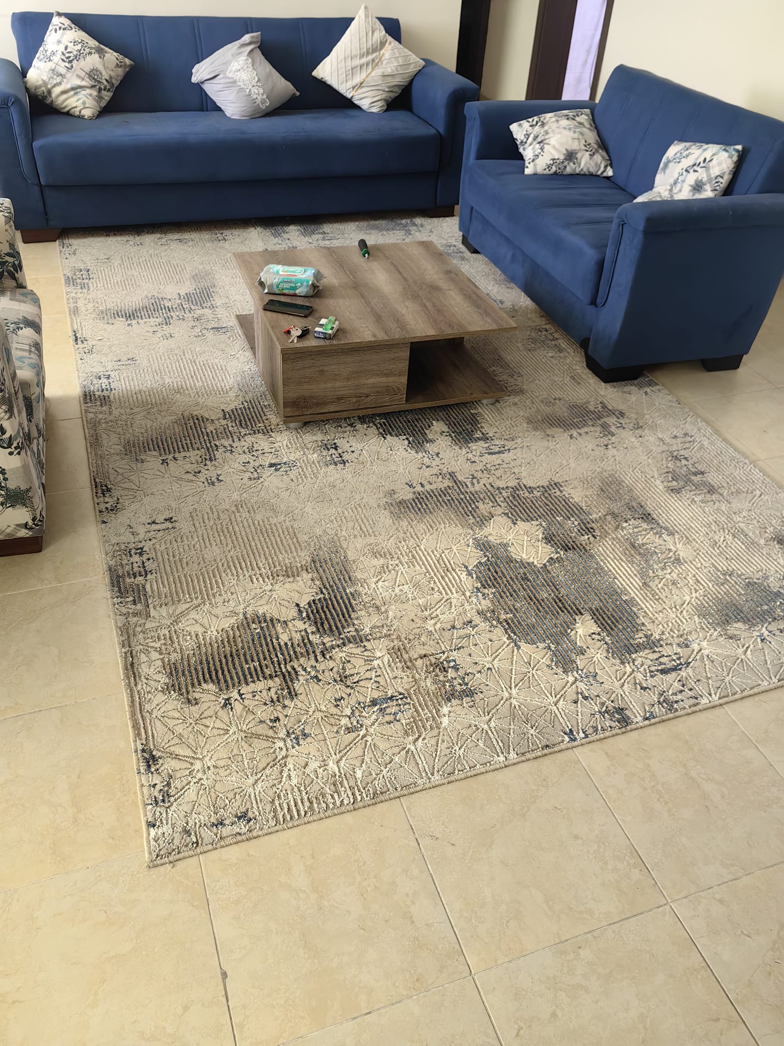 modern design carpet 4x2 meters - Image 2