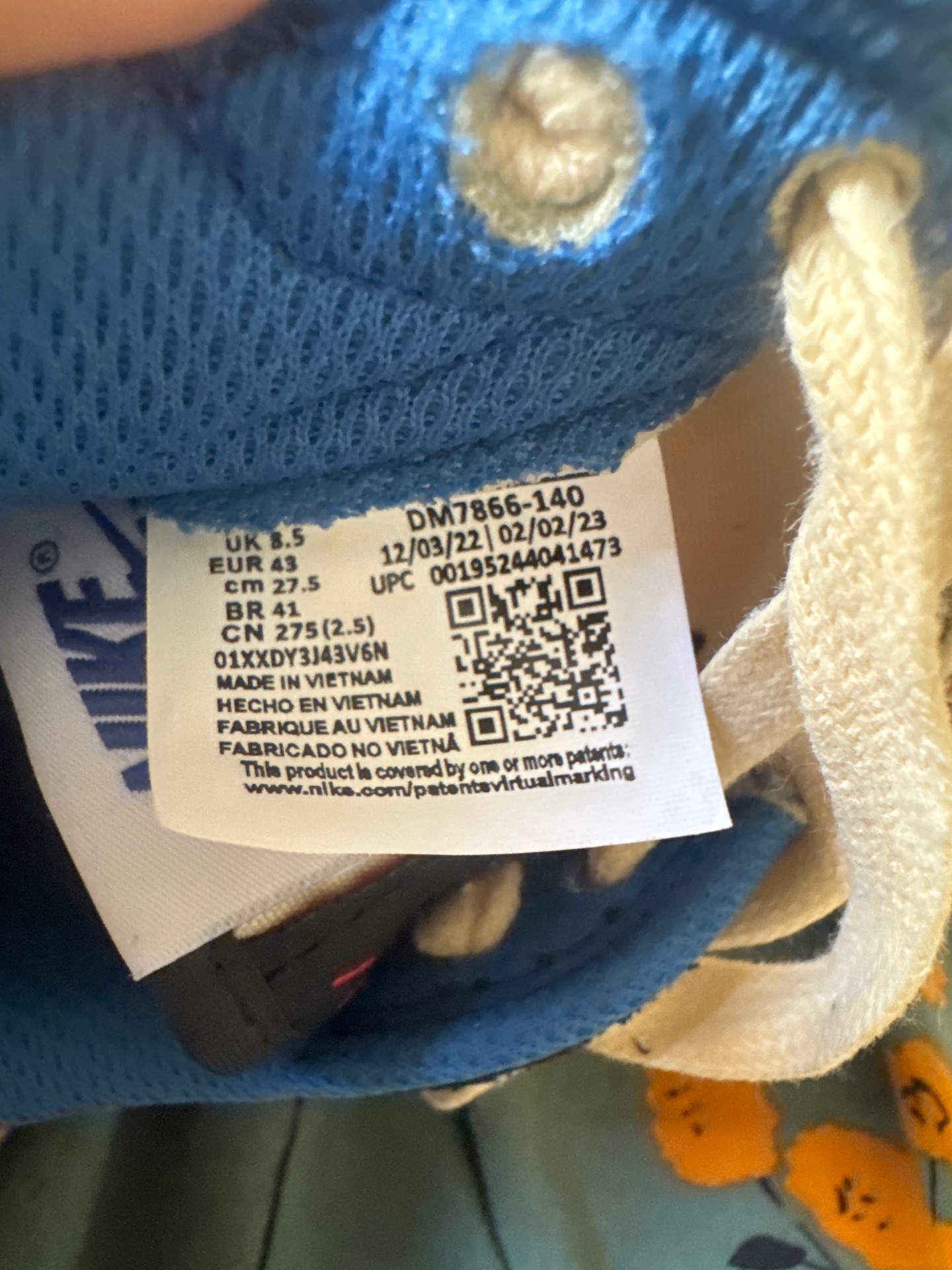 Nike shoes  - Image 5