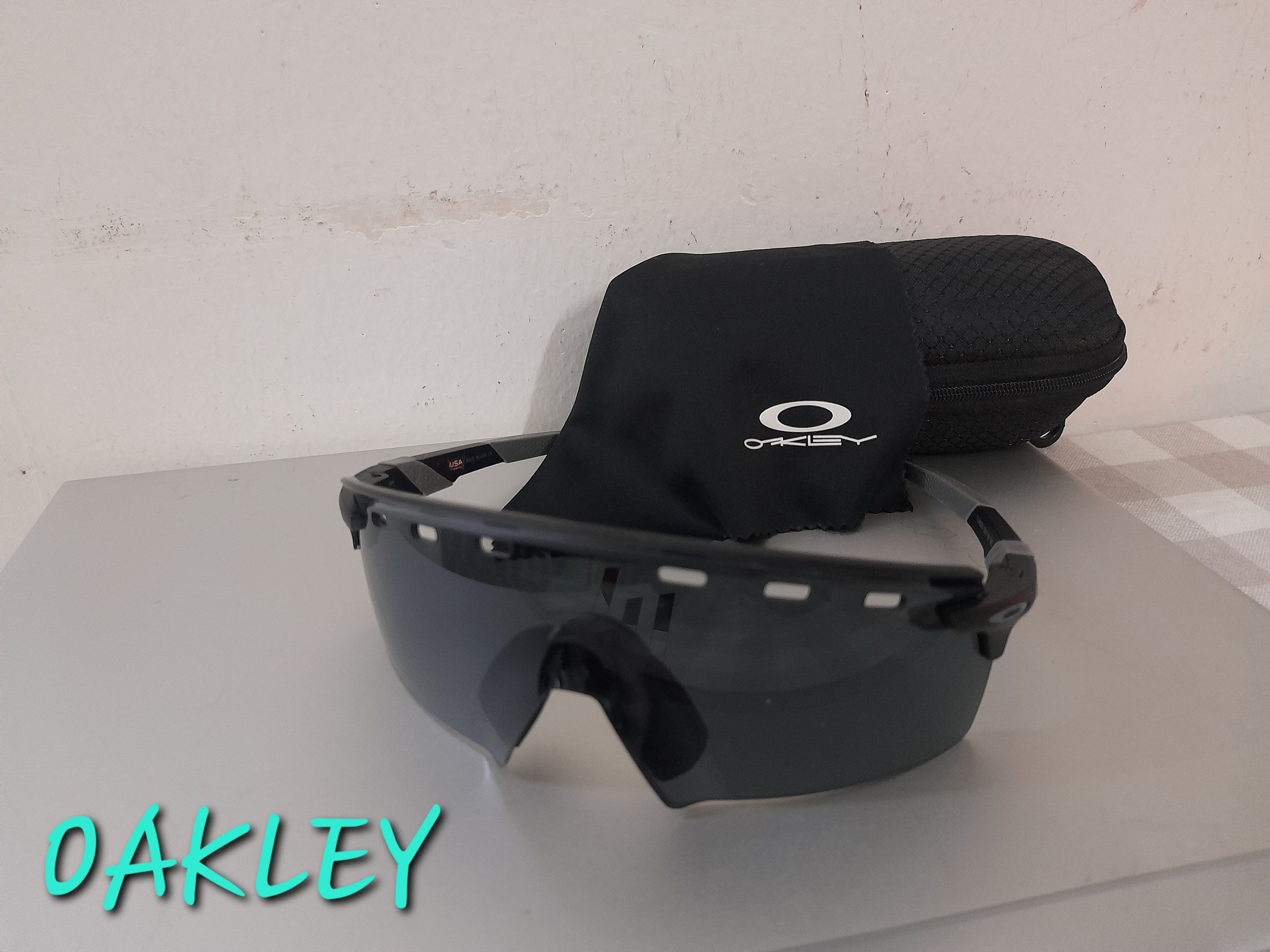 "OAKLEY" SPORTS GLASSES - Image 5