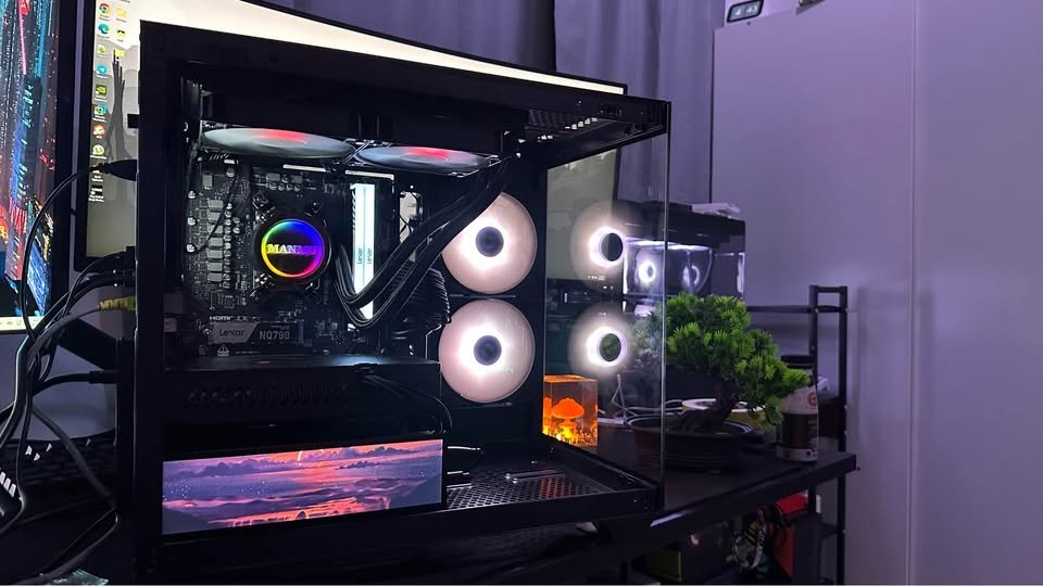 Gaming PC Setup Ryzen 5 7600 + RX 6750 XT | 32GB DDR5 | Dual 280Hz IPS - Image 2