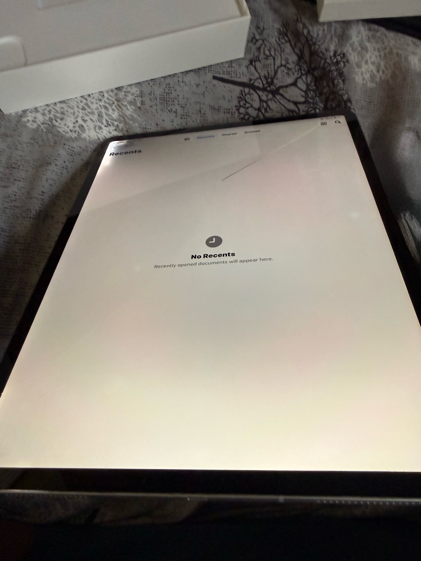 Apple IPad Pro 12.9 inch 4th Gen + Accessories - Image 5
