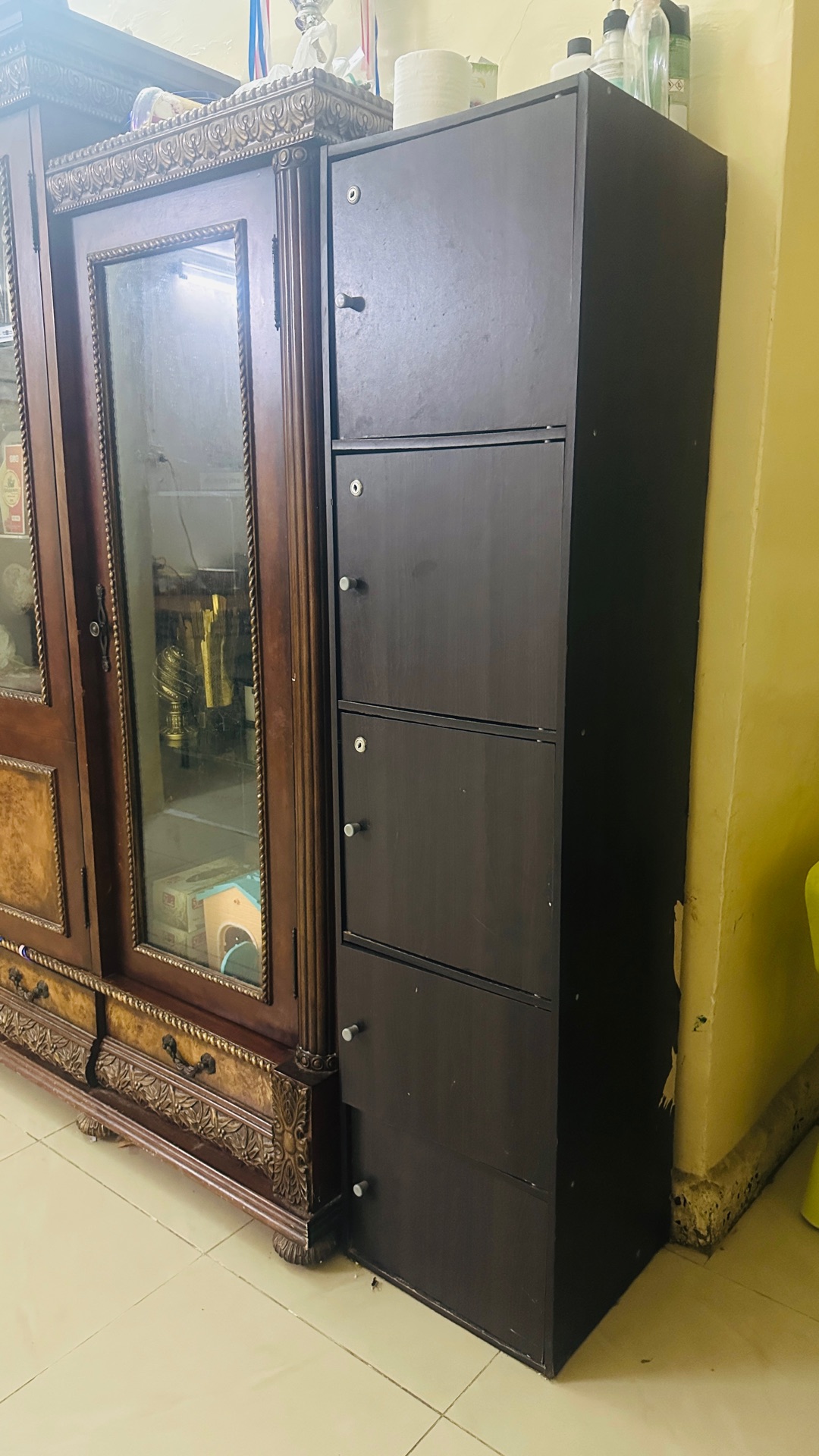 Cupboard rack type - Image 1