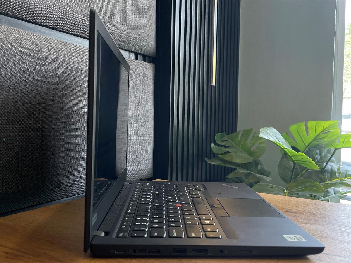 Lenovo ThinkPad T14, Touchscreen, Core-i5 10th Gen, 8 GB , 256 GB SSD - Image 3