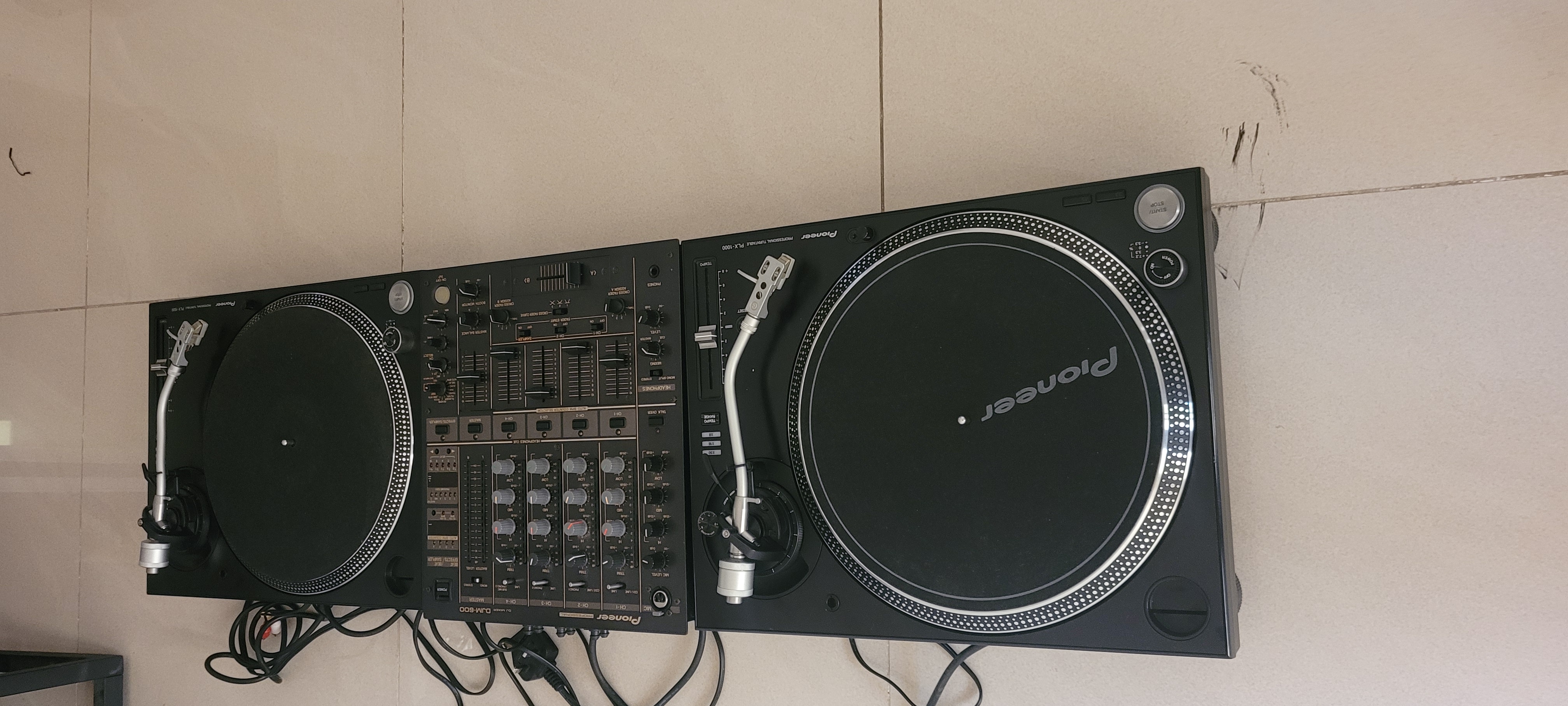  2 X Professional PLX-1000 DD  turntable  1 X   DJM 600   4 Channel  - Image 2