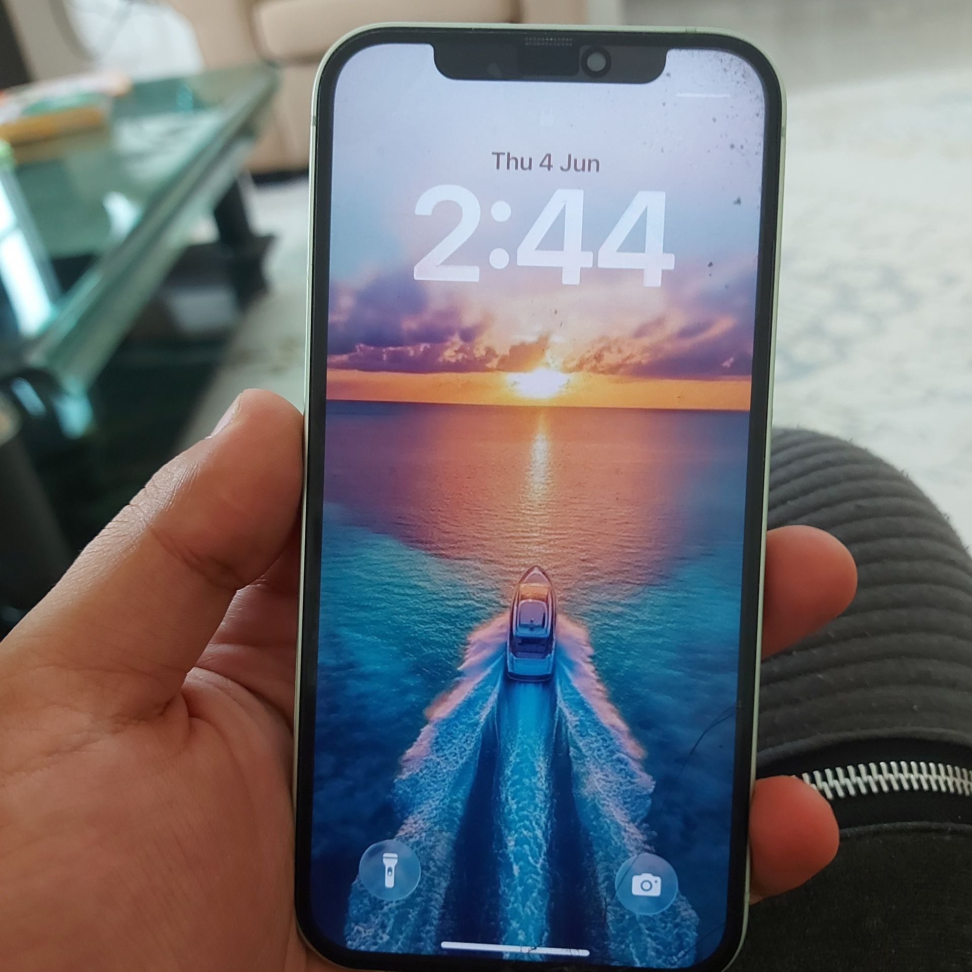 Iphone 12 - Image 2