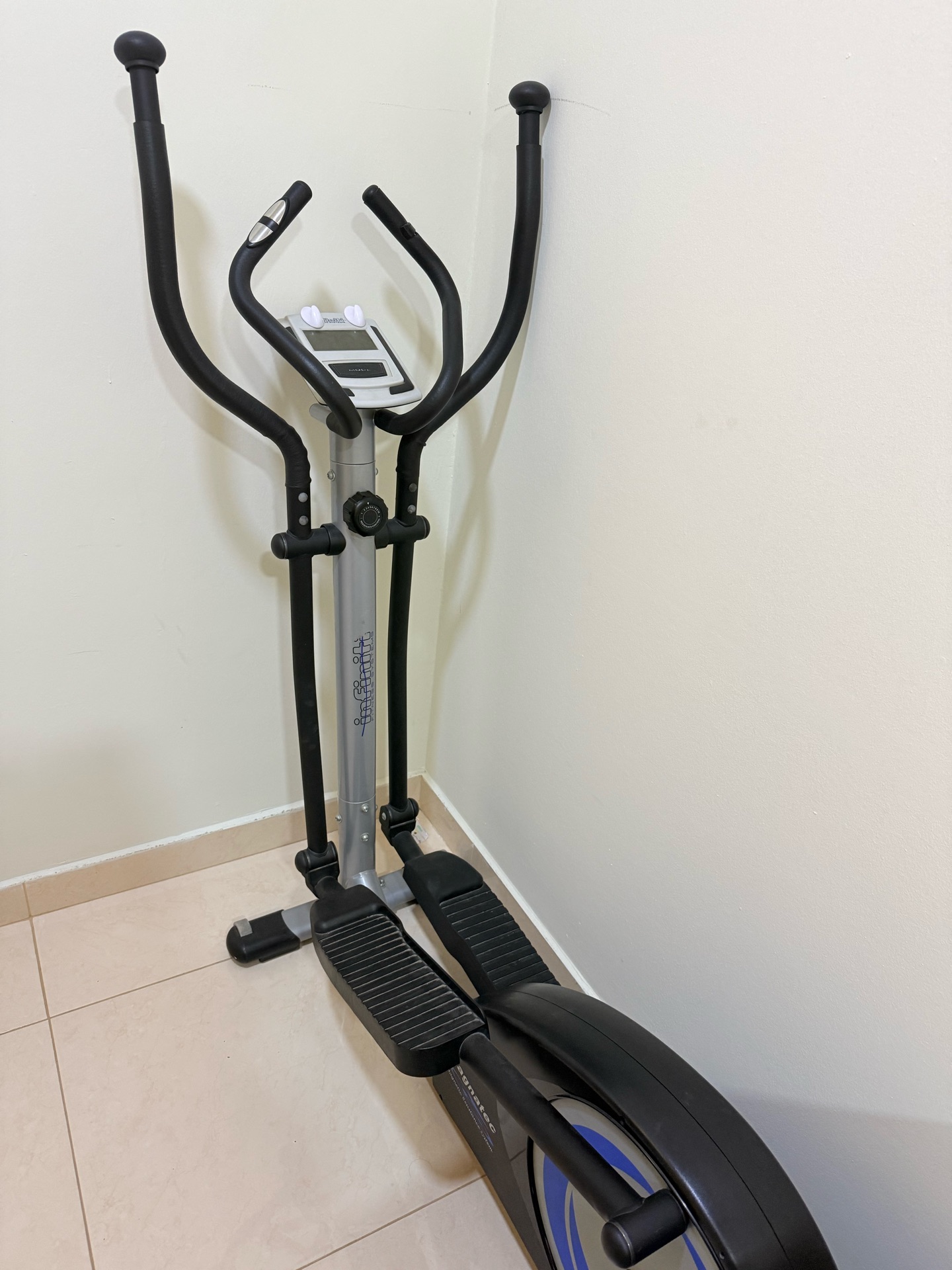 elliptical machine - Image 2