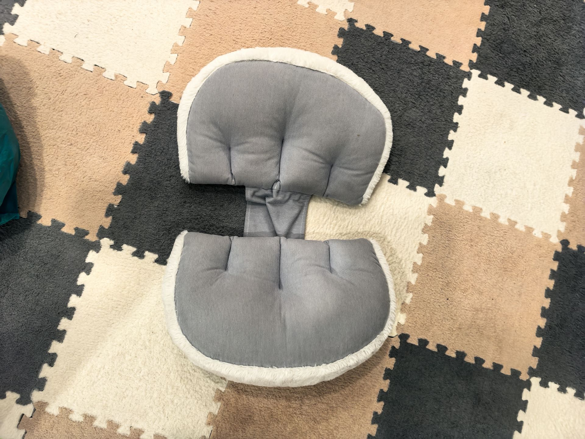 Baby wedge pillow safety - Image 4