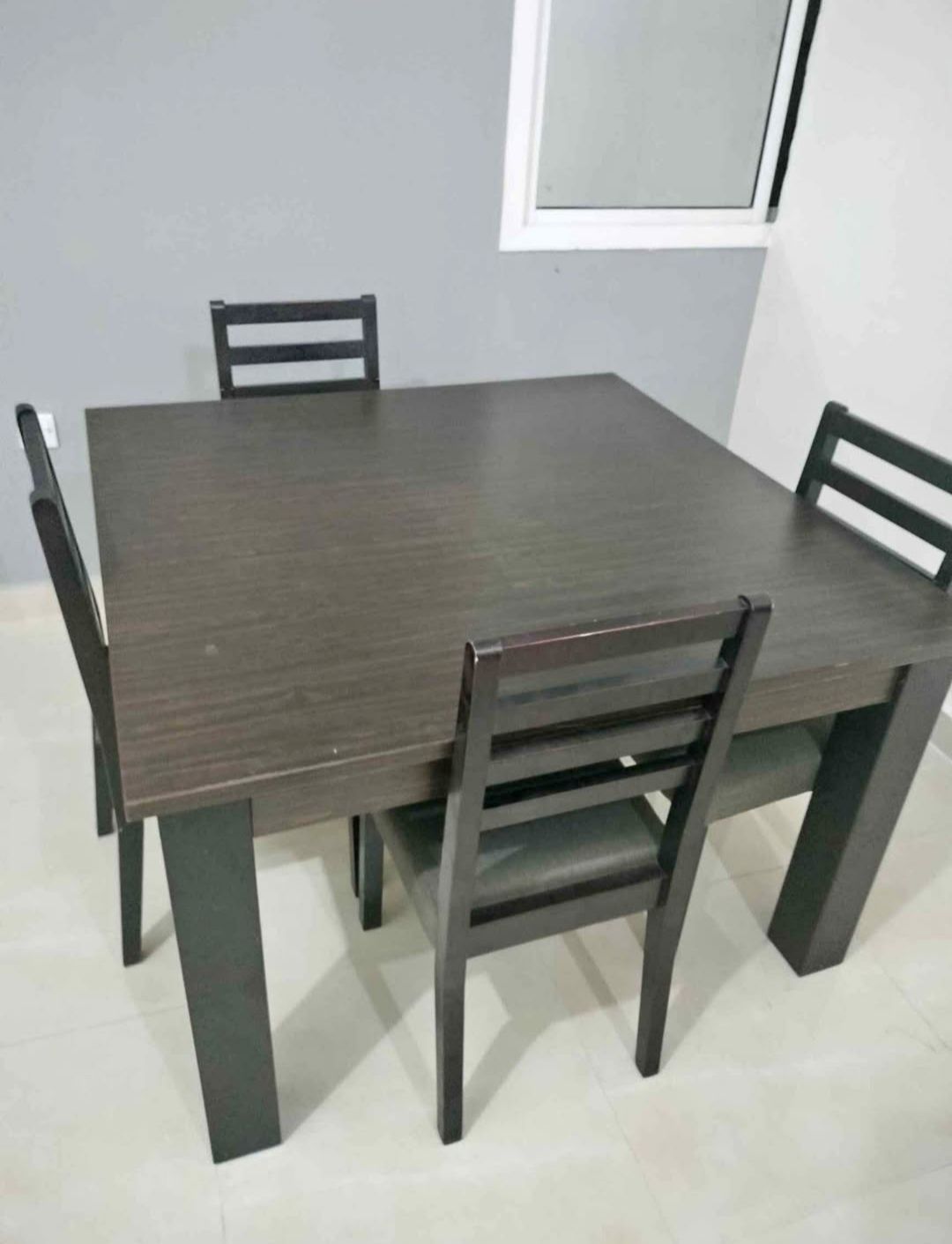 Qatar Airways furniture  - Image 7