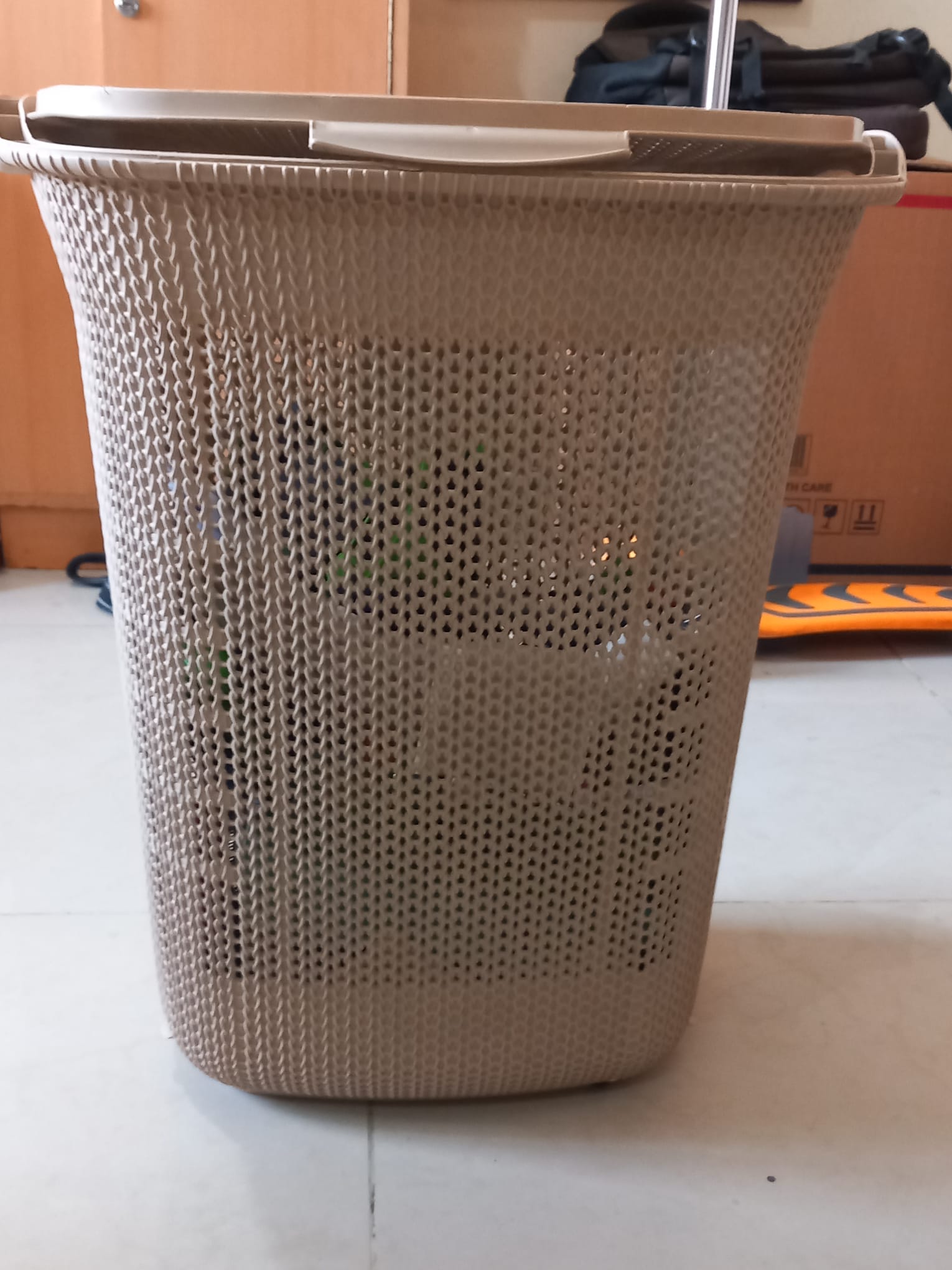 all items in bin mahmoud - Image 2