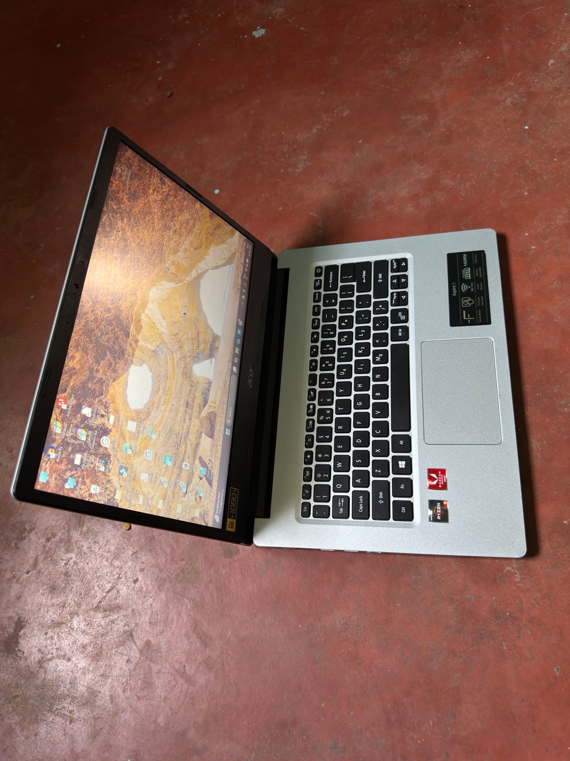 Acer Aspire 3 Ryzen 5 | 8GB RAM | 256GB SSD | Excellent Condition - Image 4