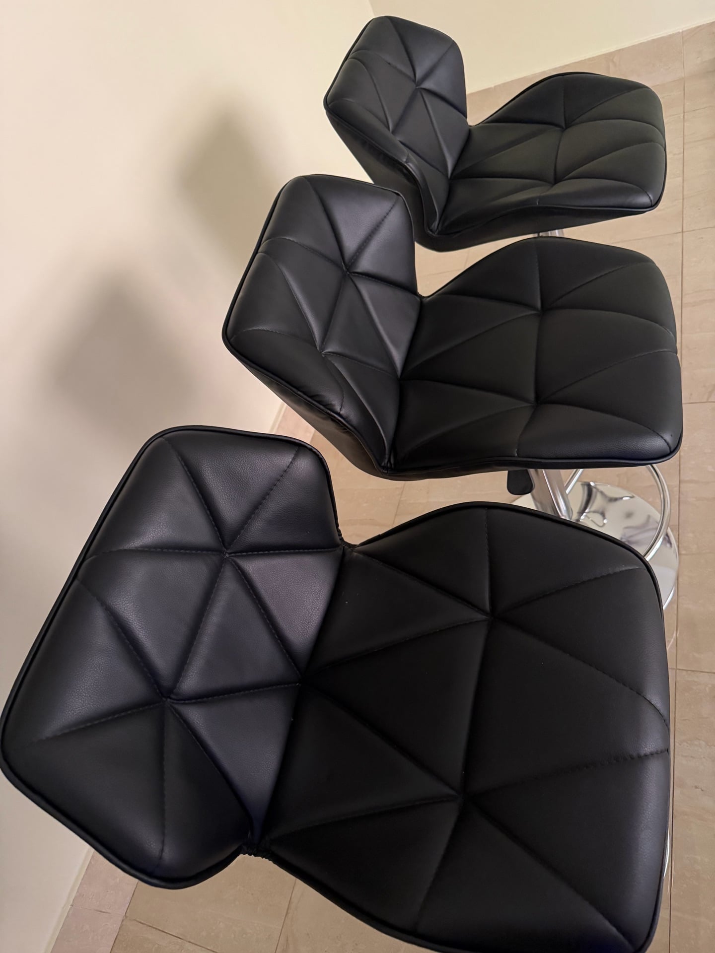 Brand new Bar adjustable chairs and table - Image 3