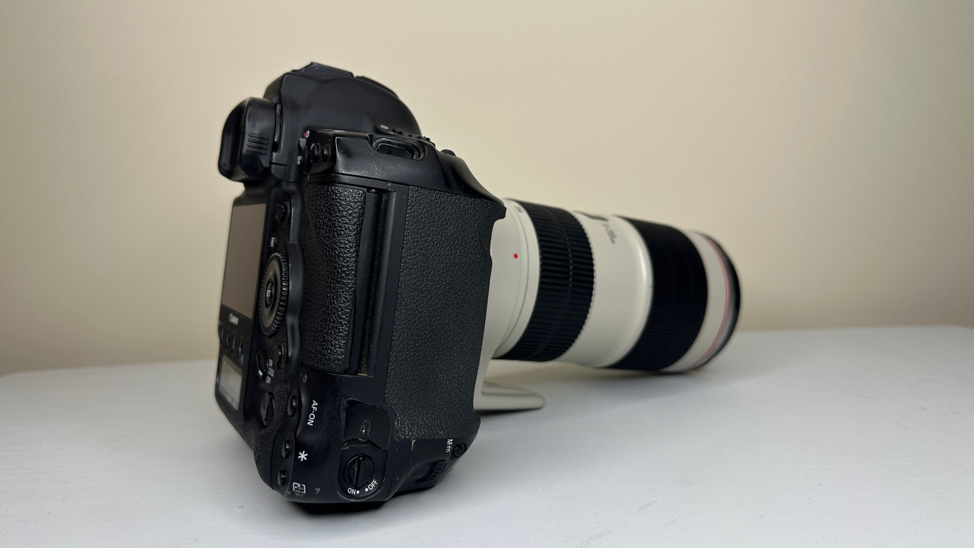 Canon 1DX Mark II + Canon EF 70-200mm f/2.8L IS II Bundle - Image 6