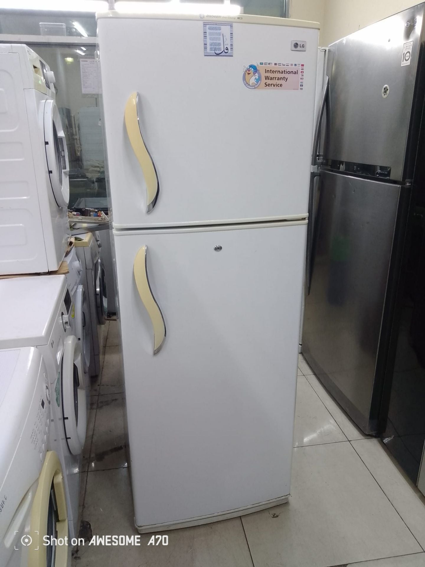 Lg fridge for sale.  - Image 3
