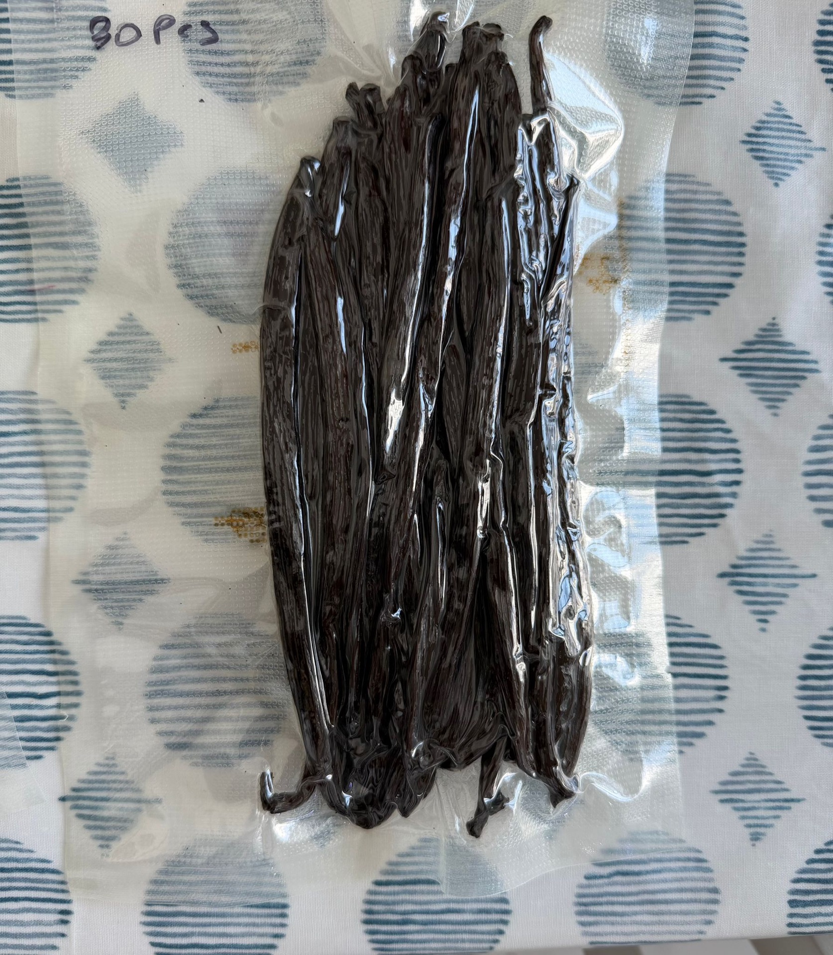 Fresh vanilla stick from Zanzibar - Image 4