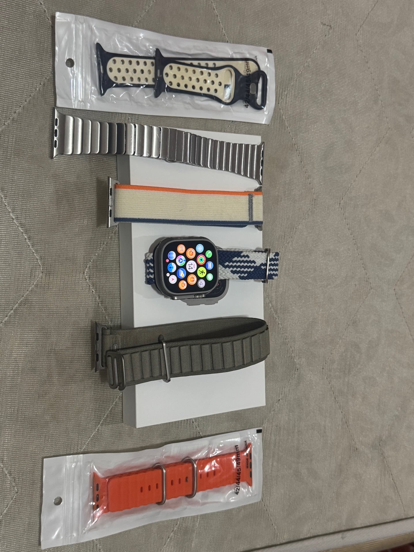 Apple Watch Ultra 2 (Model A2986) 49mm titanium GPS + Cellular smartwatch - Image 1
