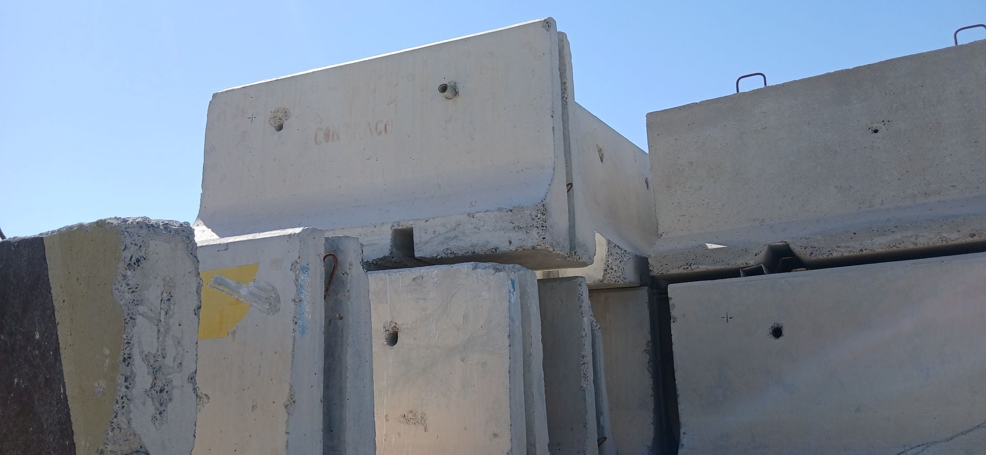 Safety barriers fencing for sale - Image 3