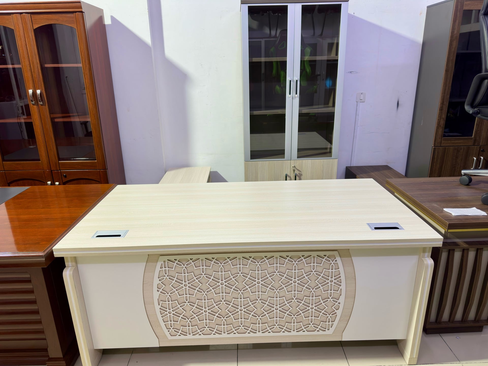 Workstation/Reception/Desk/Chair Selling — 33087737 - Image 9