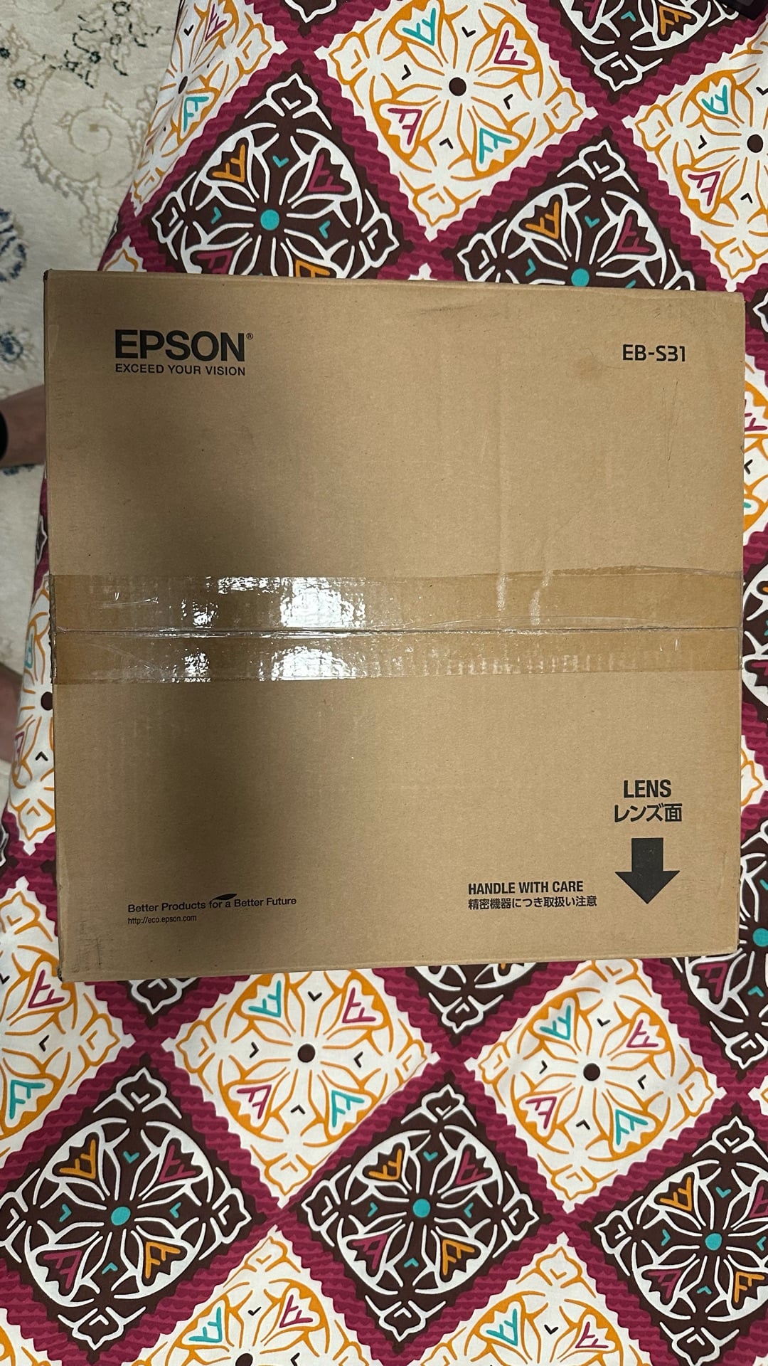 EPSON EB- S31 Portable projector Barely Used - Image 4