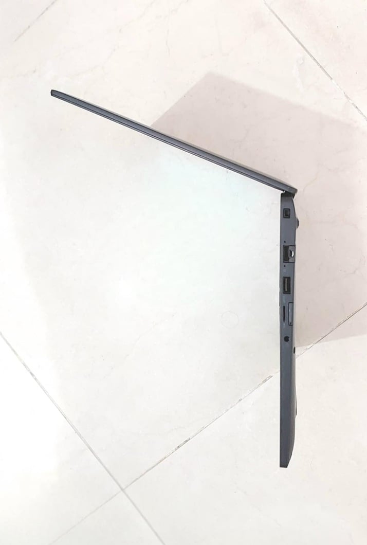 Dell latitude 7400 Core i7 16GB 512GB - Image 3