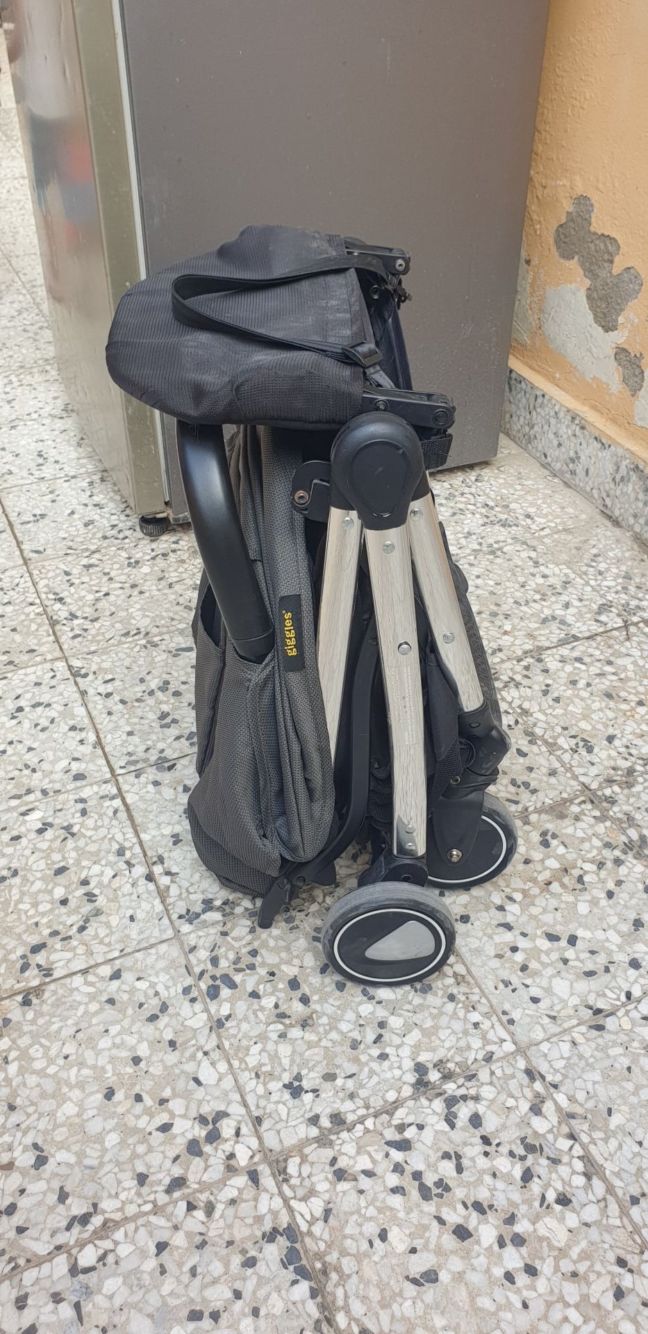 Stroller giggles - Image 3