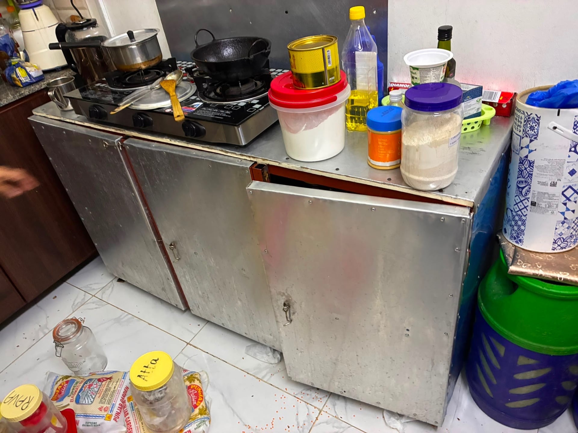 Stainless steel kitchen cabinet (storage) very strong  - Image 6