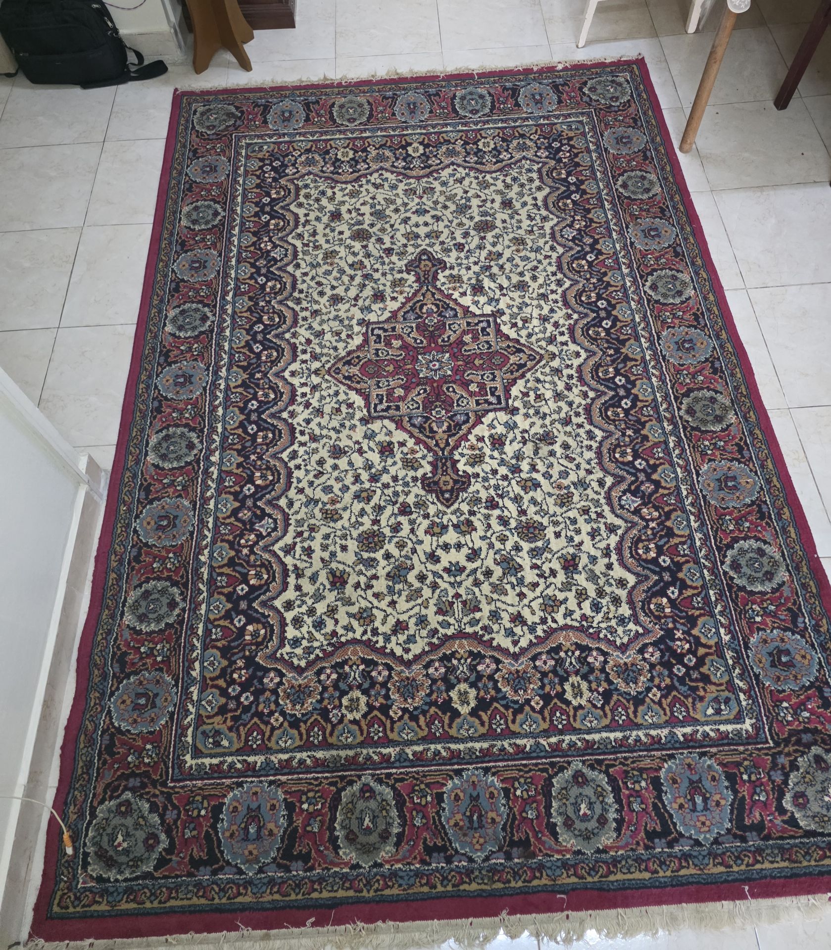 ​✨ Traditional Persian-Style Central Medallion Area Rug (105 \times 72 inches /  - Image 4